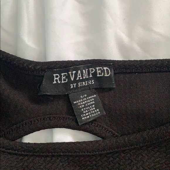 Tie Back Crop Top - Picture 3 of 4